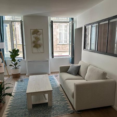 Charmant Cocon Iode Cosy Equipe, Baigne De Lumiere, Situe Au Coeur De La Rochelle A 1Min A Pied Du Marche Central Avec Tv Et Wifi Екстериор снимка